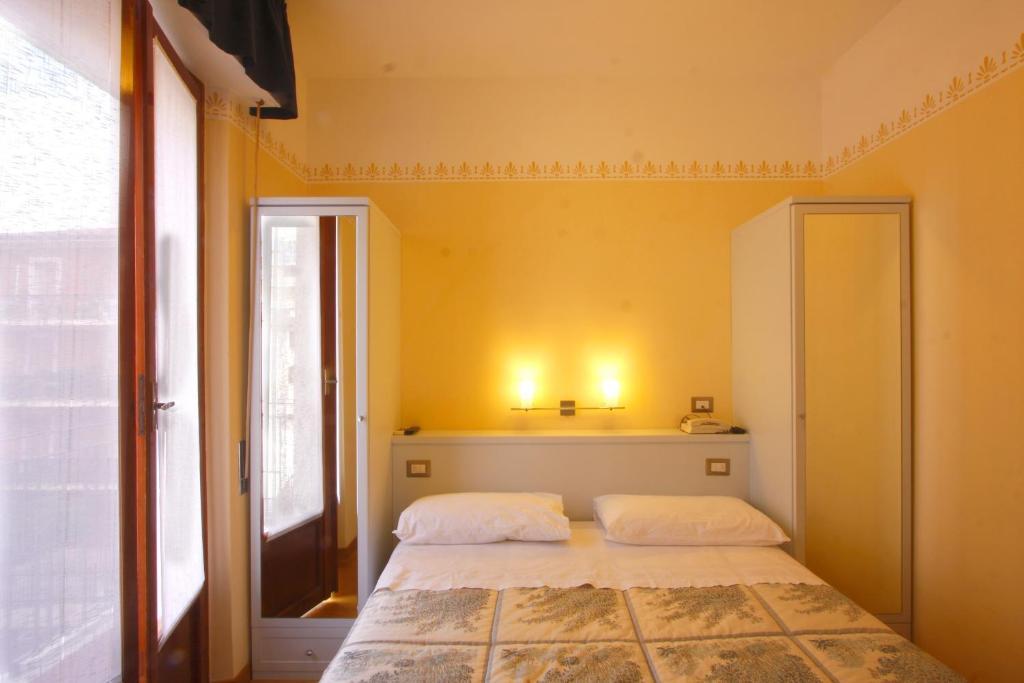 Hotel Centrale San Benedetto del Tronto Pokój zdjęcie