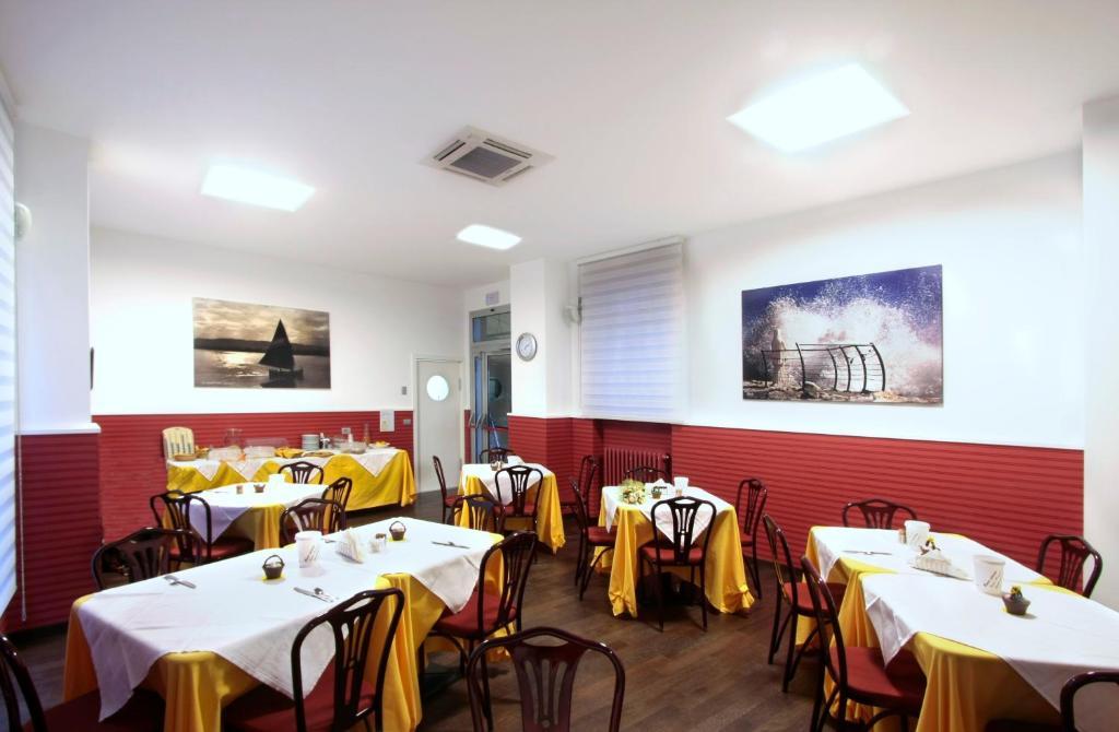 Hotel Centrale San Benedetto del Tronto Zewnętrze zdjęcie